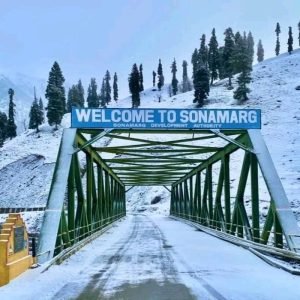 Sonamarg_snow_charzan_holidays