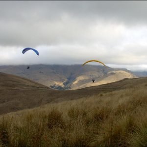 paragliding-srinagar_charzan_holidays