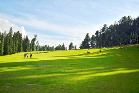 Majestic Kashmir Tour : Exploring Jammu, Srinagar, Sonamarg, Gulmarg, and Pahalgam