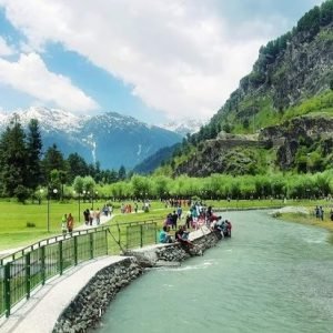 Betab valley pahalgam charzan holidays