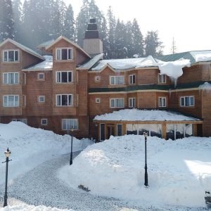 Gulmarg_hotels_charzan_holidays