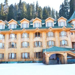 Hilltop_hotel_gulmarg_charzan_holidays