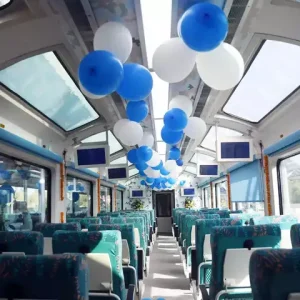 Kashmir_train_rotating-seats_charzan_holidays