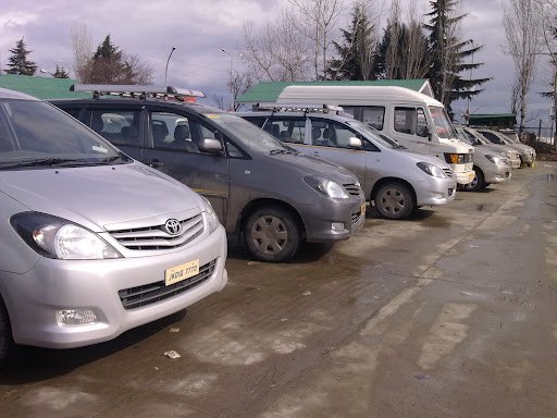 Top 10 best Kashmir Taxi and Cab services