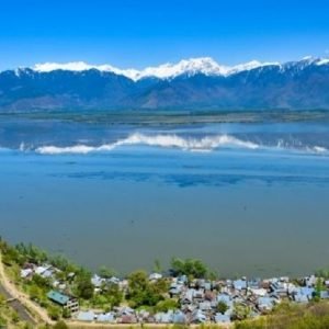 Wular-Lake_charzan_holidays