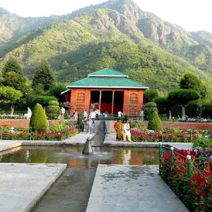 mughal-garden-kashmir