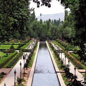 mughal-garden-verinag_charzan_holidays