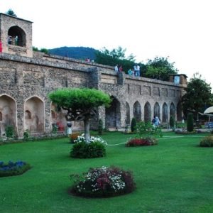 pari-mahal-is-a-seven-terrace-garden_charzan_holidays