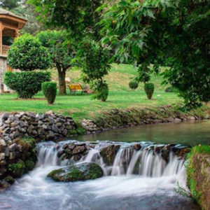 A-mini-waterfall-in-Kokernag_charzan_holidays