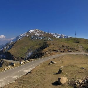 Banihal_Pass,_Jammu_and_Kashmir_charzan_holidays