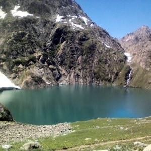 Gadsar_lake_charzan_holidays