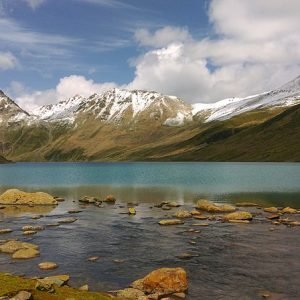 Gangabal_Lake_charzan_holidays