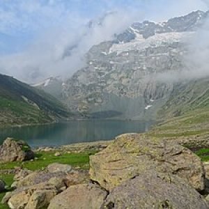 Nundkol_Lake_charzan_holidays