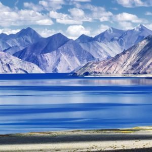 Pangong-Ladakh_charzan_holidays