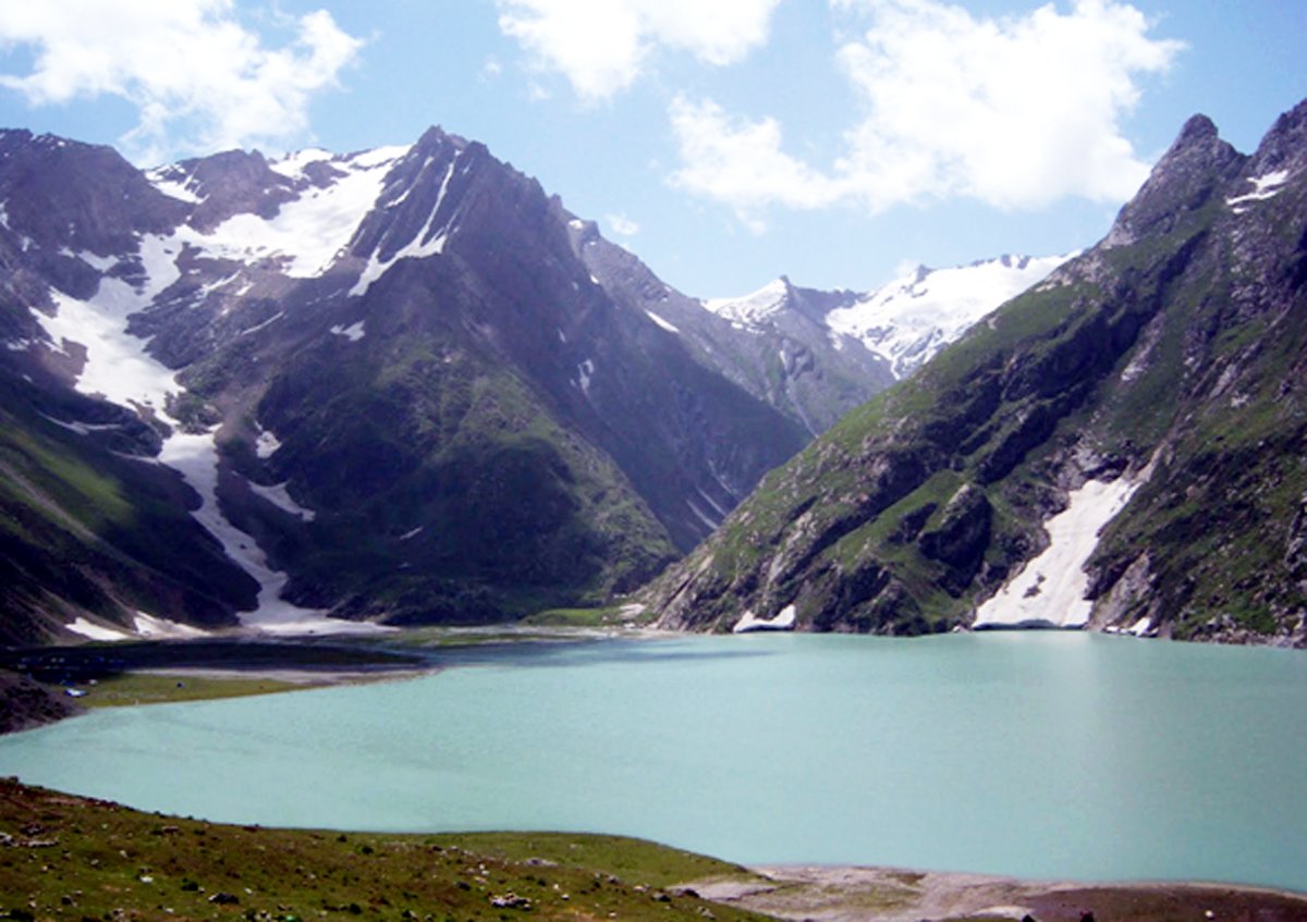 Sheshnag Lake