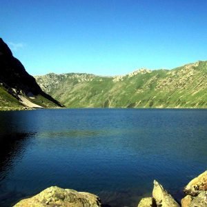 Tarsar_lake_charzan_holidays