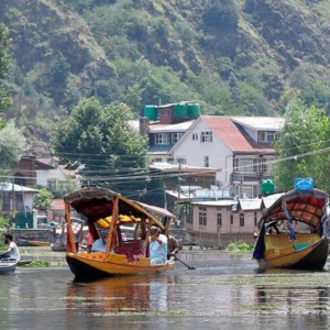 anchar lake charzan holidays