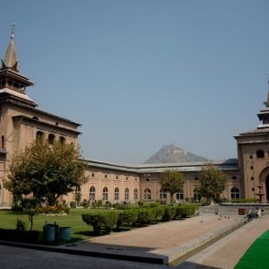 jama-masjid_kashmir_charzan_holidays