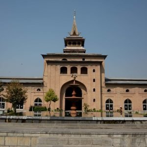 jama_masjid-kashmir_charzan_holidays