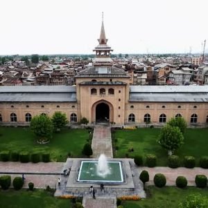 jamia-masjid_charzan_holidays