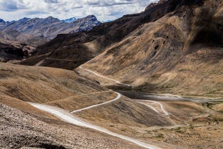 Lungalacha Pass: A Journey to Ladakh’s Spectacular Heights