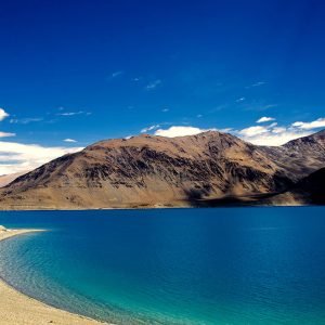 pangong-lake-india_charzan_holidays