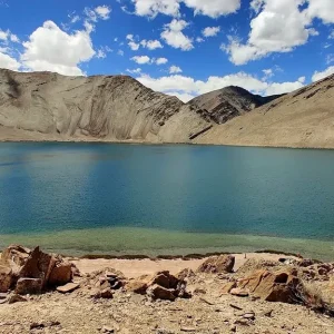 yaye-tso-lake-ladakh_charzan_holidays