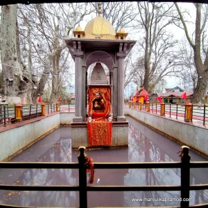 kheer_bhawani-temple_charzan_holidays