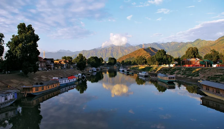 Jammu Jammu And Kashmir India charzan holidays