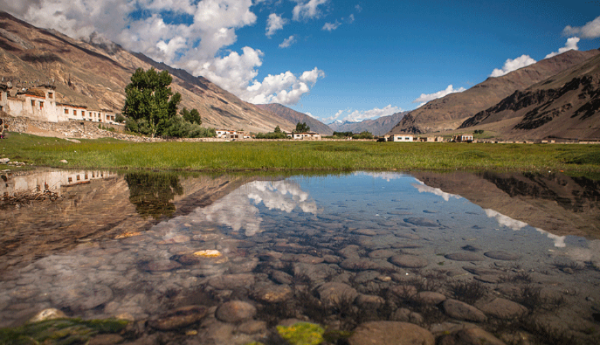 Zanskar Ladakh India charzan holidays