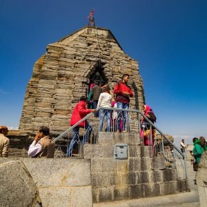 Religious Places in Kashmir charzan holidays