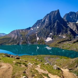 Satsar Lake charzan holidays