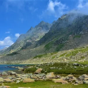 Satsar Lake charzan holidays